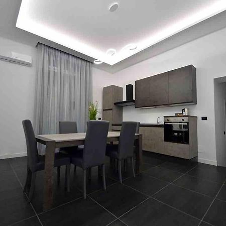 Suite Quarantotto Luxury House Naples Extérieur photo